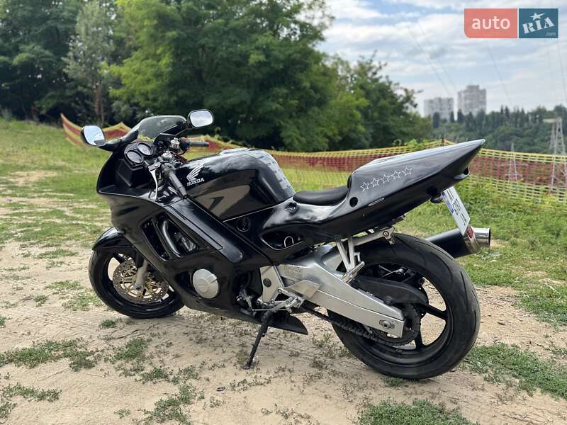 Спортбайк Honda CBR 600F 1998 в Києві