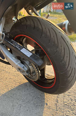 Мотоцикл Спорт-туризм Honda CBR 600F 2001 в 