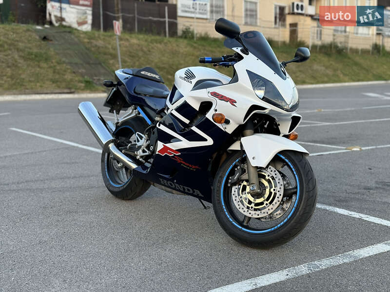 Honda CBR 600F 2002