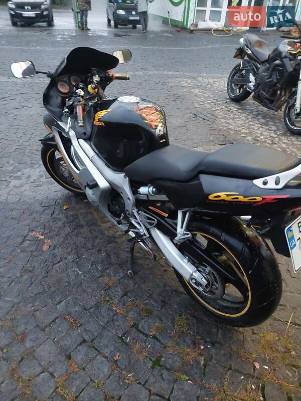 Мотоцикл Спорт-туризм Honda CBR 600F 1999 в Золочеве фото 4 Мотоцикл Спорт-туризм Honda CBR 600F 1999 в Золочеве