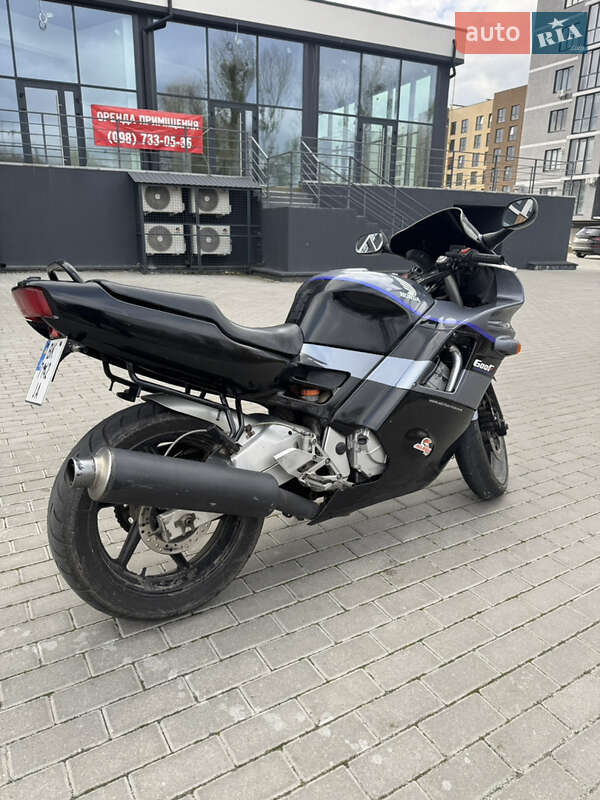 Мотоцикл Спорт-туризм Honda CBR 600F 1991 в Ровно фото 5 Мотоцикл Спорт-туризм Honda CBR 600F 1991 в Ровно