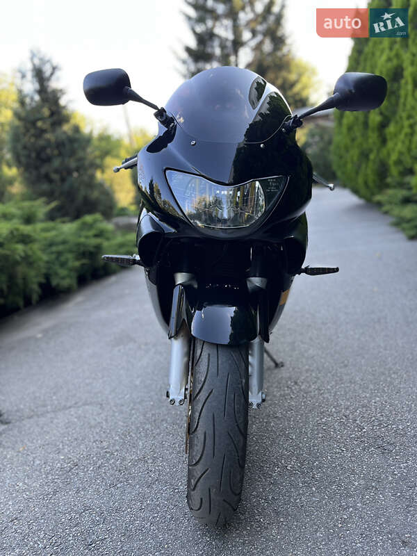 Спортбайк Honda CBR 600F 1999 в Павлограді фото 13 Спортбайк Honda CBR 600F 1999 в Павлограді