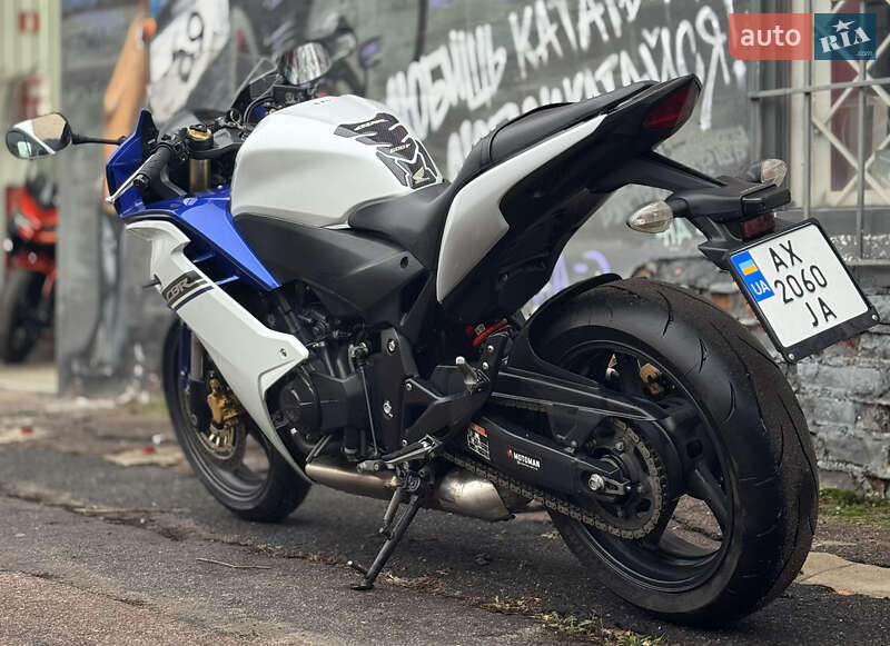 Спортбайк Honda CBR 600F 2011 в Киеве фото 7 Спортбайк Honda CBR 600F 2011 в Киеве