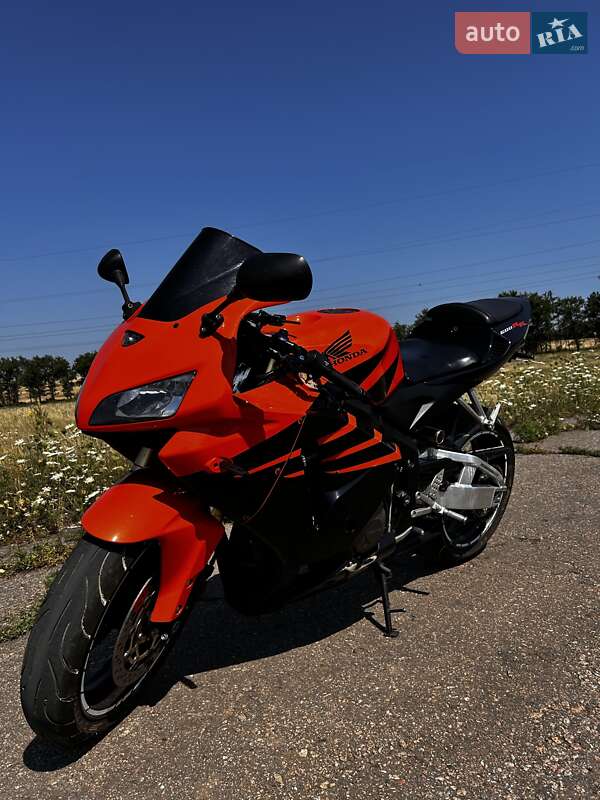Спортбайк Honda CBR 600RR 2006 в Доброполье