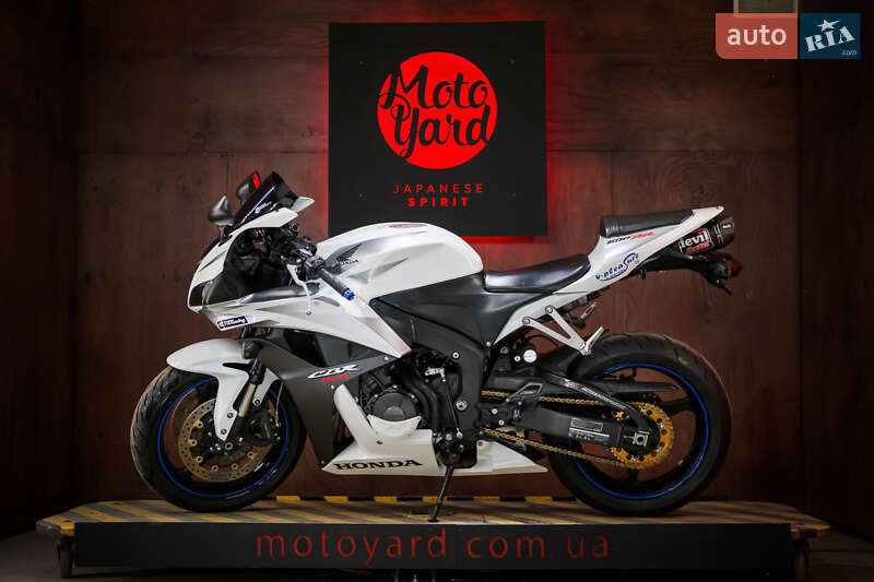 Спортбайк Honda CBR 600RR 2008 в Дніпрі