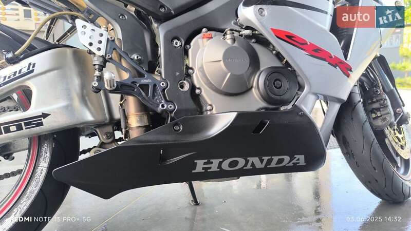 Спортбайк Honda CBR 600RR 2005 в Яготине