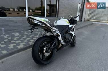 Спортбайк Honda CBR 600RR 2010 в 