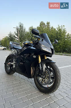 Спортбайк Honda CBR 600RR 2012 в 