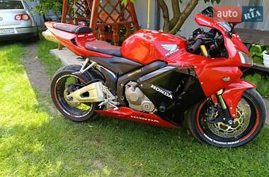 Спортбайк Honda CBR 600RR 2005 в Ладыжине