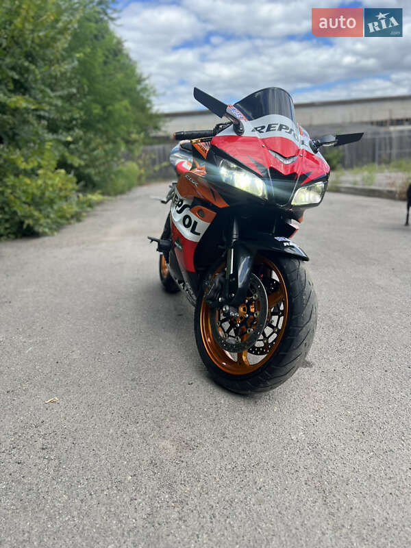 Спортбайк Honda CBR 600RR 2007 в Немирові
