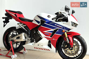 Спортбайк Honda CBR 600RR 2013 в Киеве