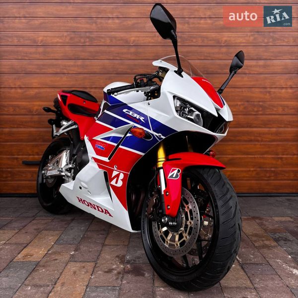 Honda CBR 600RR 2015