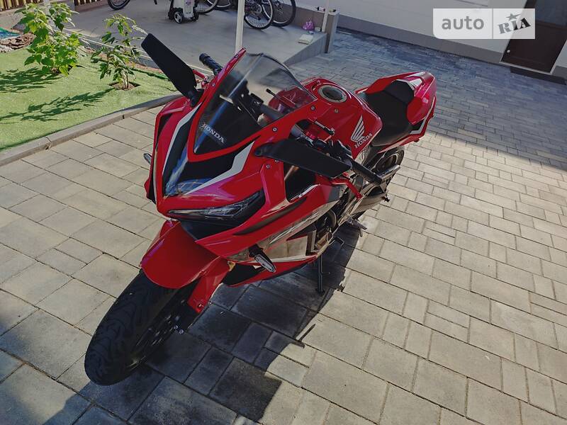 Honda CBR 650