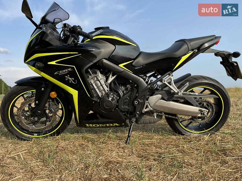 Мотоцикл Спорт-туризм Honda CBR 650F 2014 в Казатине