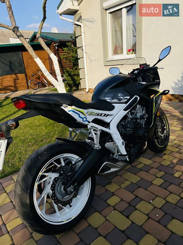 Мотоцикл Спорт-туризм Honda CBR 650F 2016 в Киеве