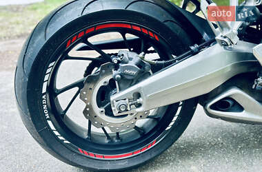 Мотоцикл Спорт-туризм Honda CBR 650F 2014 в 