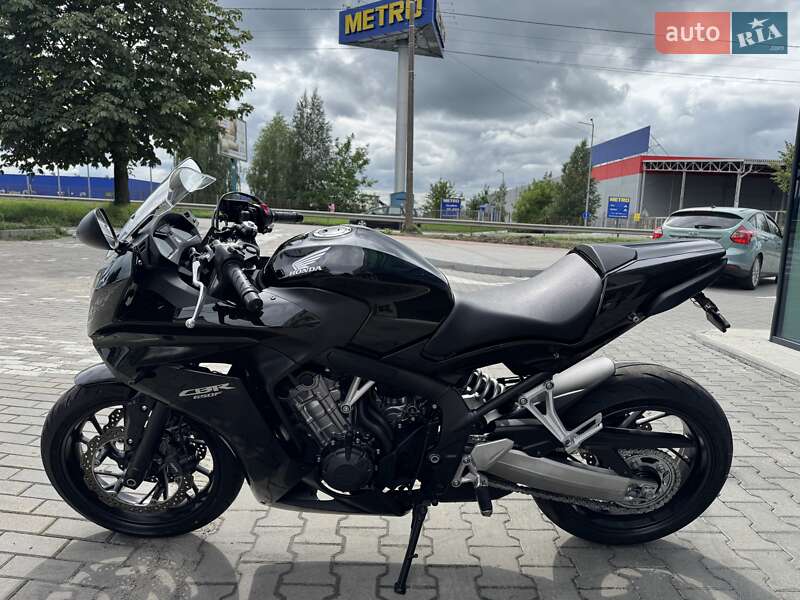 Мотоцикл Спорт-туризм Honda CBR 650F 2014 в Ровно