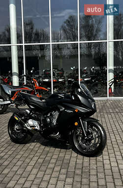 Спортбайк Honda CBR 650F 2015 в 