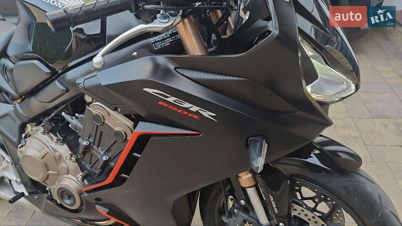 Спортбайк Honda CBR 650R 2021 в Тернополе фото 5 Спортбайк Honda CBR 650R 2021 в Тернополе