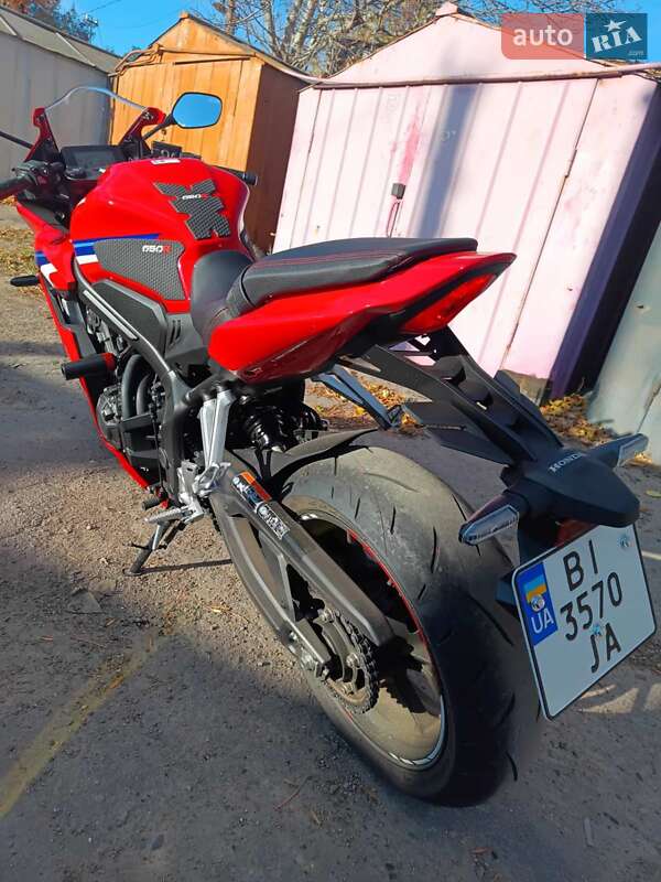 Спортбайк Honda CBR 650R 2024 в Полтаве