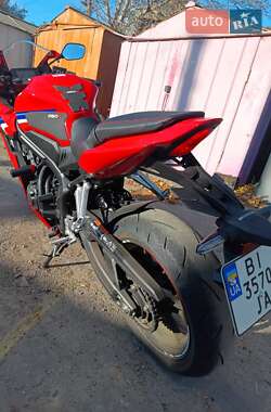 Спортбайк Honda CBR 650R 2024 в Полтаве