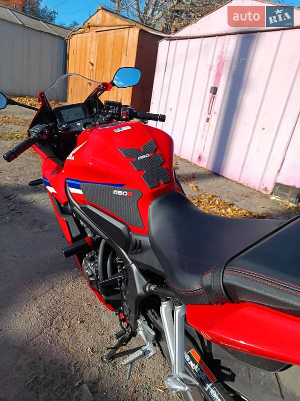 Спортбайк Honda CBR 650R 2024 в Полтаве