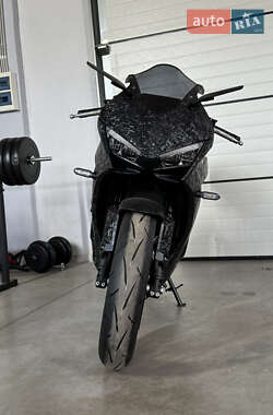 Спортбайк Honda CBR 650R 2024 в 