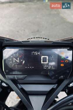 Спортбайк Honda CBR 650R 2022 в 