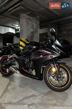 Спортбайк Honda CBR 650R 2024 в Києві