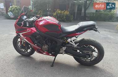 Мотоцикл Спорт-туризм Honda CBR 650R 2019 в 