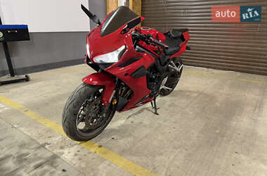 Спортбайк Honda CBR 650R 2024 в Одессе