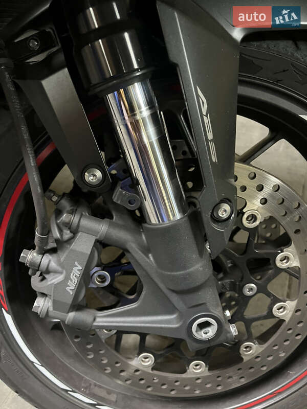 Спортбайк Honda CBR 650R 2023 в Днепре