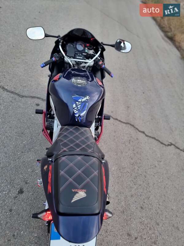 Спортбайк Honda CBR 900RR 1995 в Николаеве