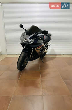 Спортбайк Honda CBR 929RR 2002 в 