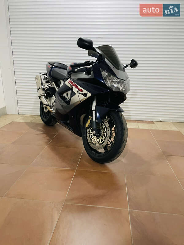 Спортбайк Honda CBR 929RR 2001 в Киеве