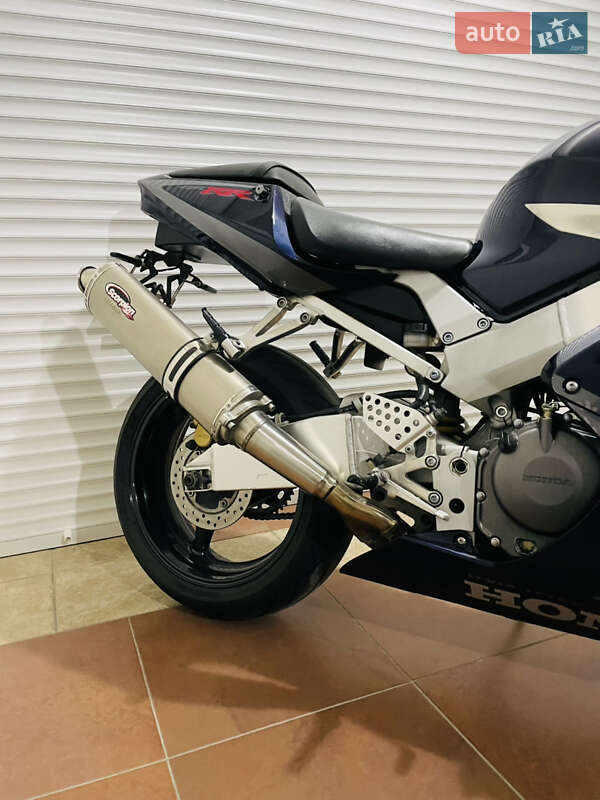 Спортбайк Honda CBR 929RR 2001 в Киеве