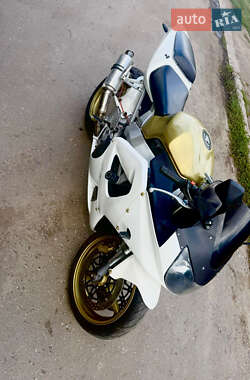 Спортбайк Honda CBR 929RR 2001 в Вільнянську