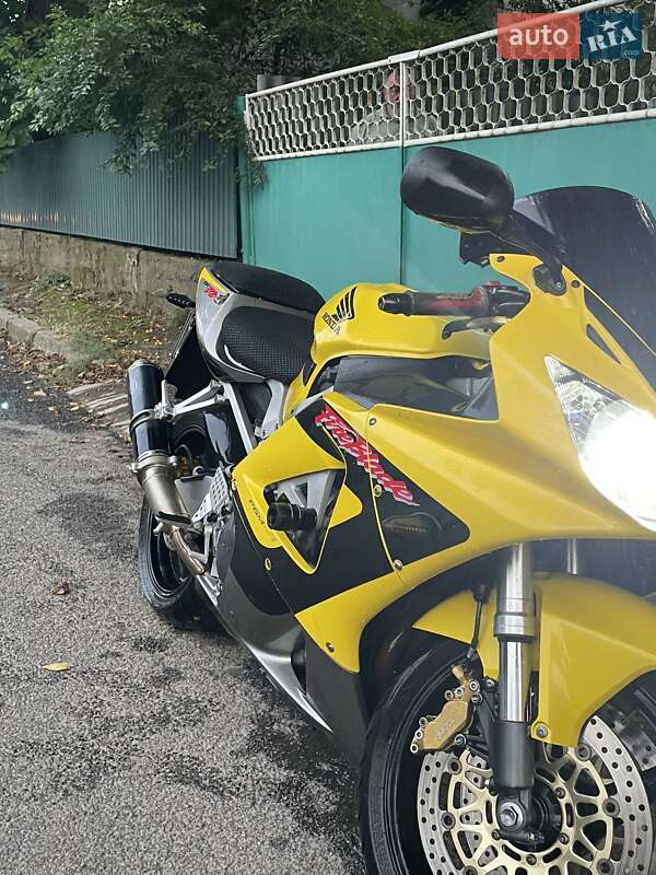 Спортбайк Honda CBR 929RR 2001 в Жмеринке фото 3 Спортбайк Honda CBR 929RR 2001 в Жмеринке