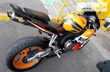 Спортбайк Honda CBR 2005 в Киеве