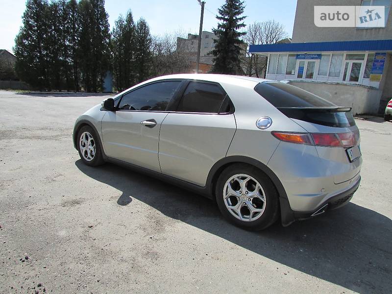 Хетчбек Honda Civic 2006 в Івано-Франківську фото Хетчбек Honda Civic 2006 в Івано-Франківську