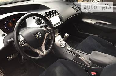 Хэтчбек Honda Civic 2007 в 