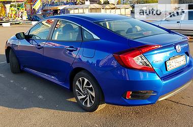 Седан Honda Civic 2016 в Львове