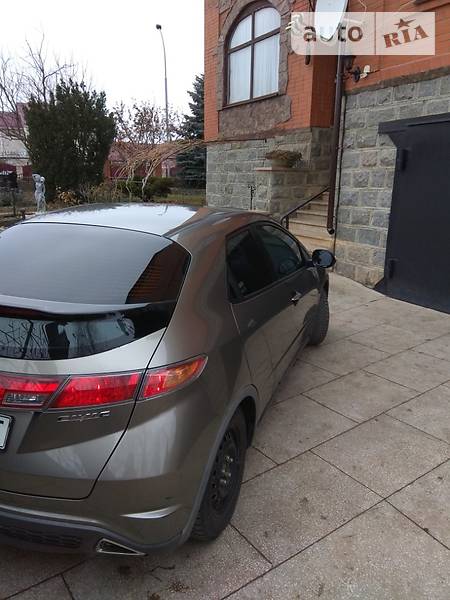 Хэтчбек Honda Civic 2006 в Южноукраинске