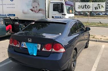 Седан Honda Civic 2008 в Днепре