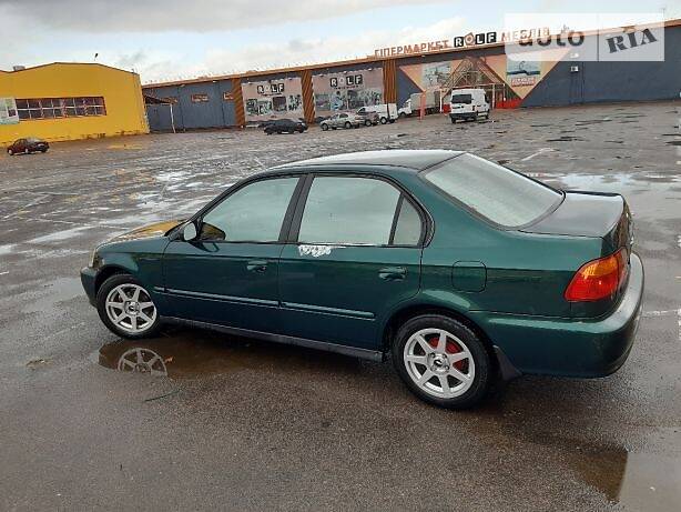 Седан Honda Civic 1999 в Житомире