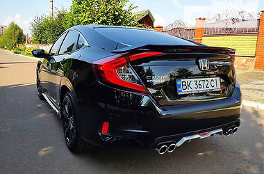 Седан Honda Civic 2015 в Ровно