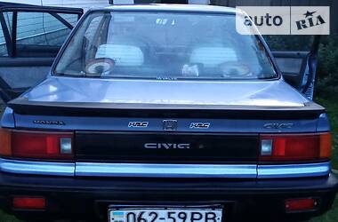 Седан Honda Civic 1988 в Ровно