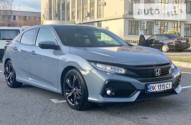 Хэтчбек Honda Civic 2018 в Киеве