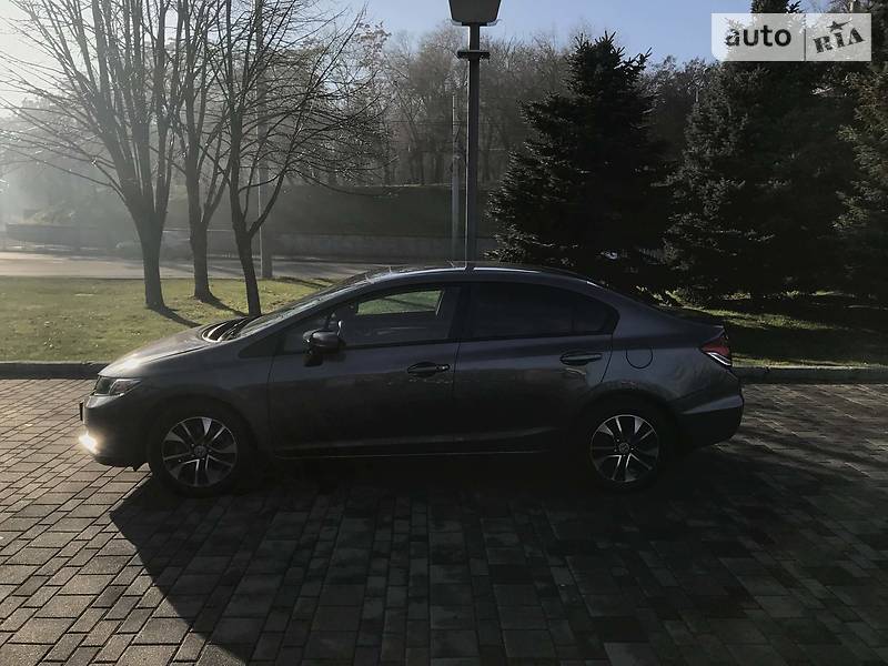 Седан Honda Civic 2015 в Днепре