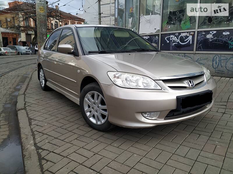 Седан Honda Civic 2004 в Днепре